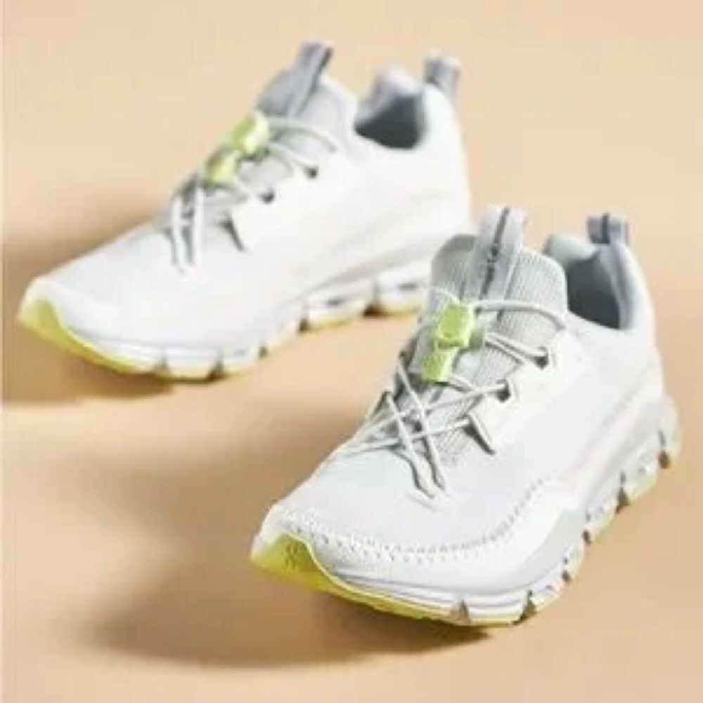 LIKE NEW ON Cloudaway Sneakers - Picture 2 of 8